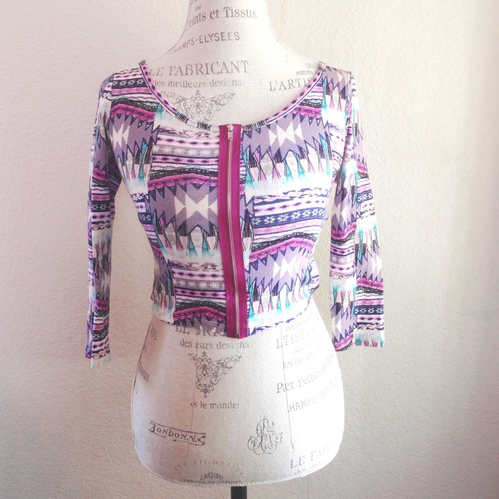 NWOT "Mindreader" crop top